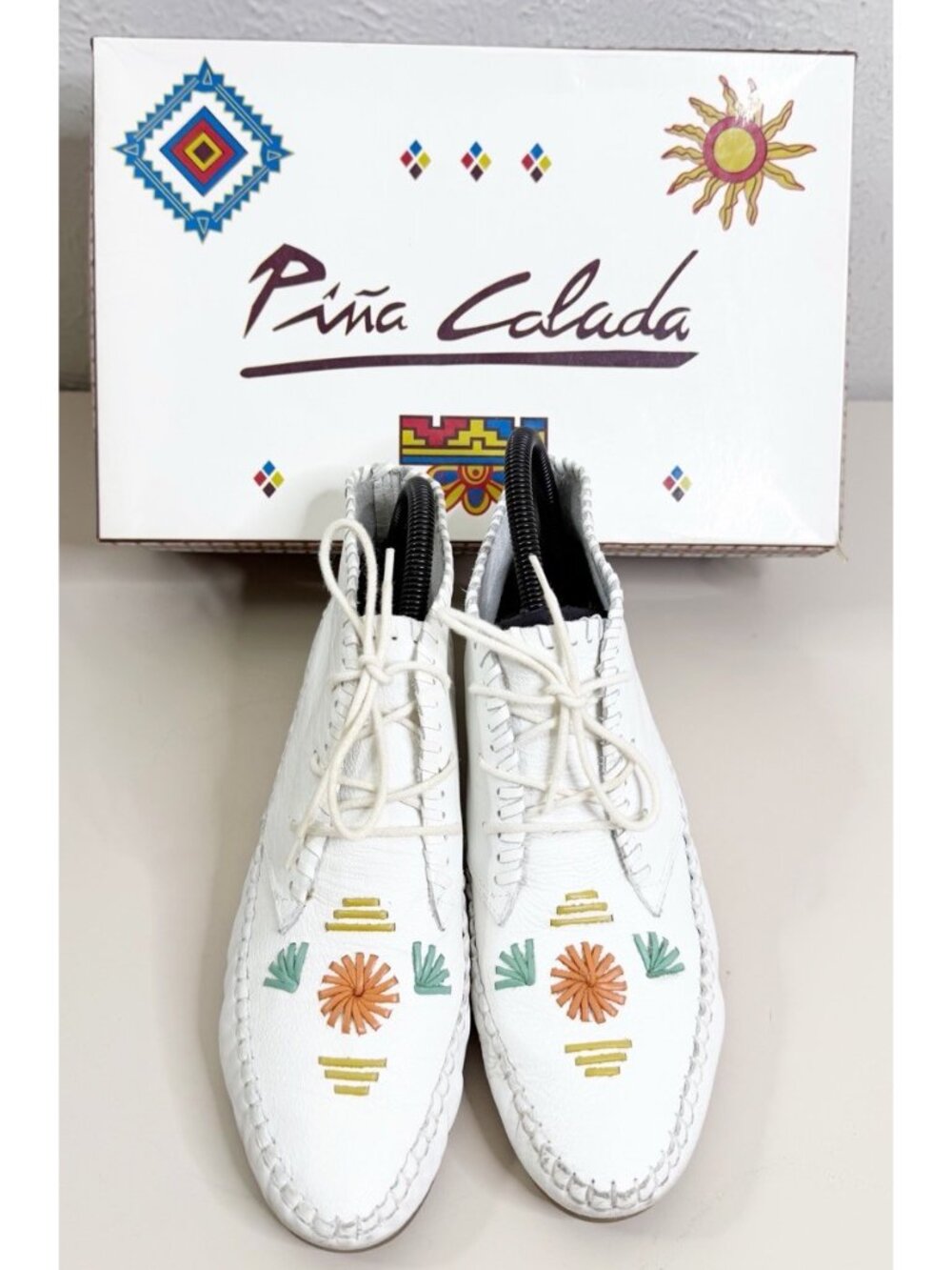 VTG 1970's Pina Colada White Leather High-Top Moccasin 6.5 W/box EUC